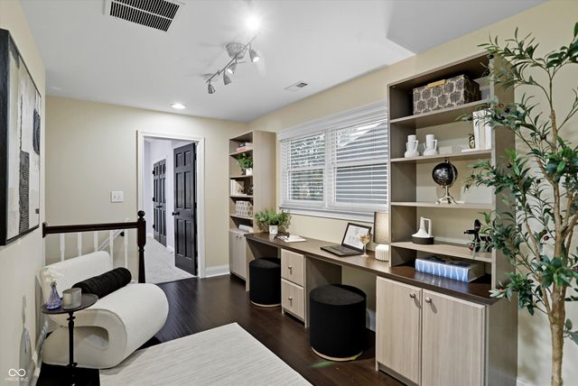 2009 Ruckle Street, Indianapolis, IN 46202