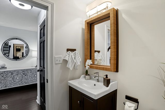 2009 Ruckle Street, Indianapolis, IN 46202