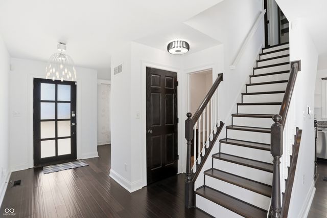 2009 Ruckle Street, Indianapolis, IN 46202