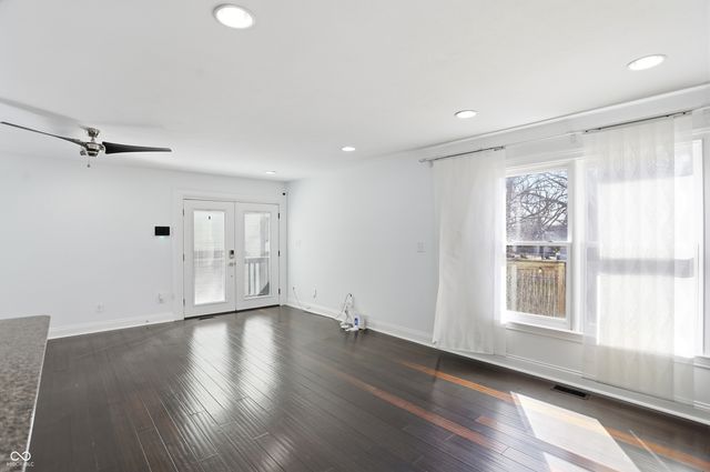 2009 Ruckle Street, Indianapolis, IN 46202