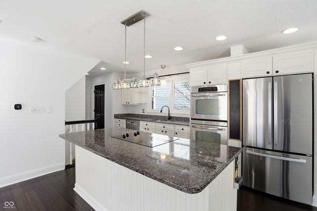 2009 Ruckle Street, Indianapolis, IN 46202