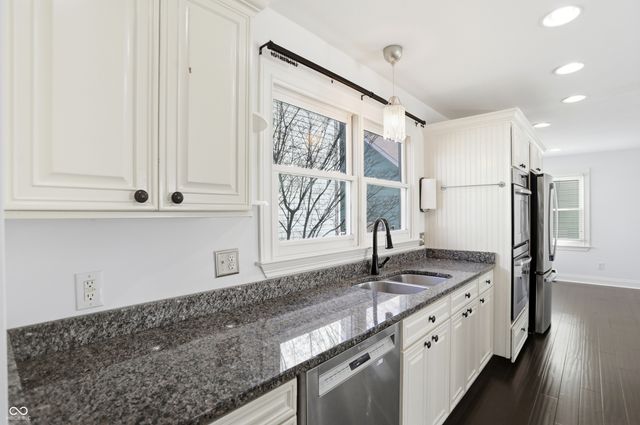 2009 Ruckle Street, Indianapolis, IN 46202