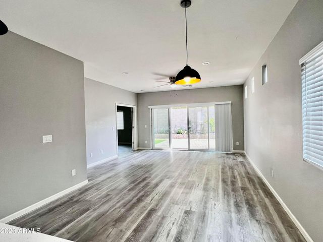 8017 S 6TH Drive, Phoenix, AZ 85041
