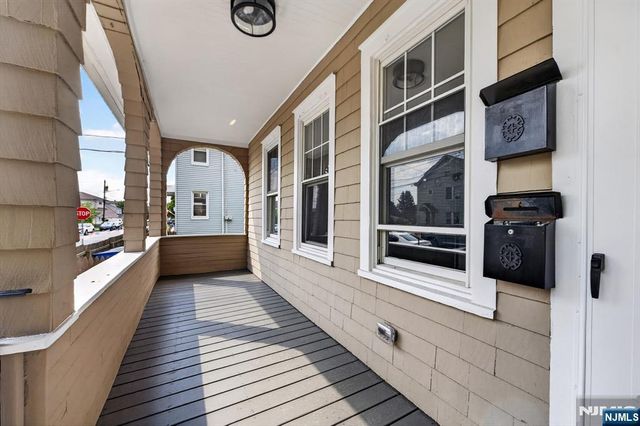 289 Hathaway Street, Wallington, NJ 07057