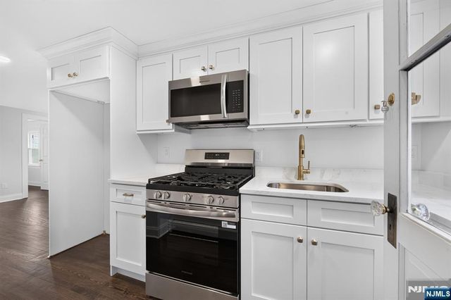 289 Hathaway Street, Wallington, NJ 07057