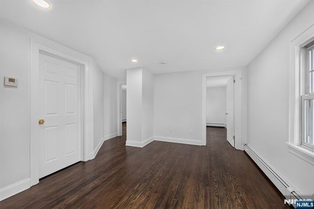 289 Hathaway Street, Wallington, NJ 07057