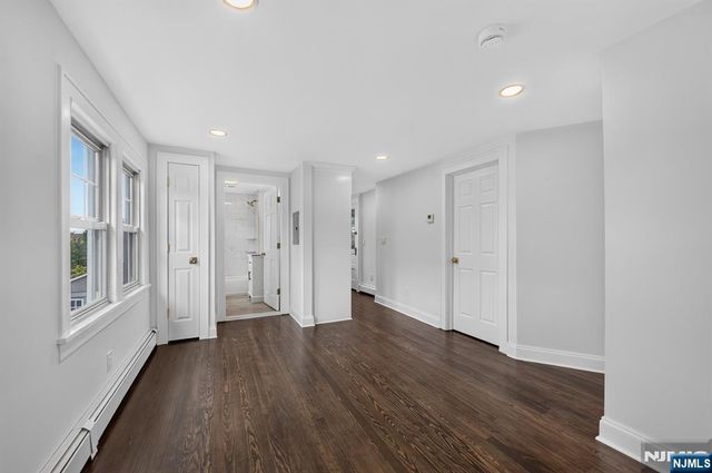 289 Hathaway Street, Wallington, NJ 07057