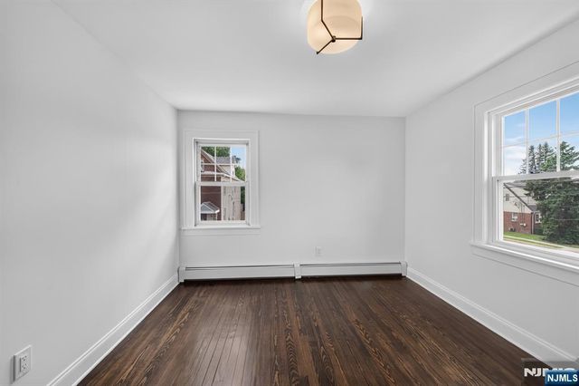 289 Hathaway Street, Wallington, NJ 07057