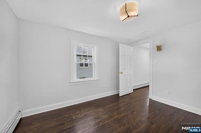 289 Hathaway Street, Wallington, NJ 07057
