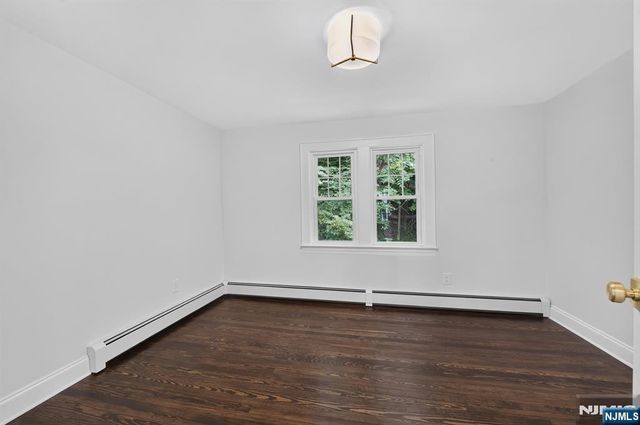 289 Hathaway Street, Wallington, NJ 07057
