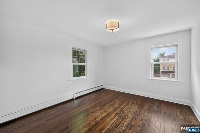 289 Hathaway Street, Wallington, NJ 07057