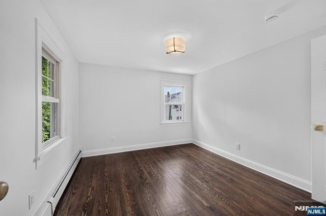 289 Hathaway Street, Wallington, NJ 07057