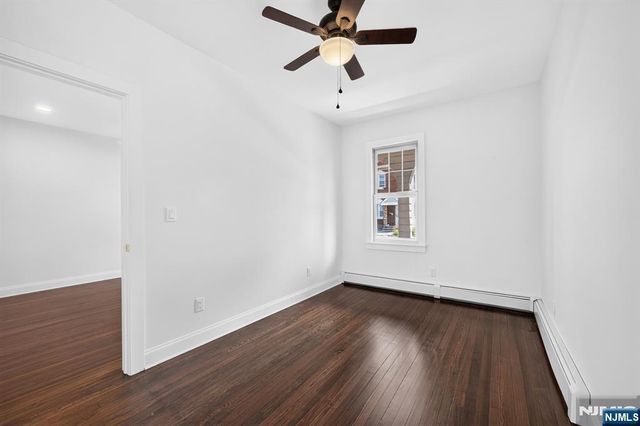 289 Hathaway Street, Wallington, NJ 07057