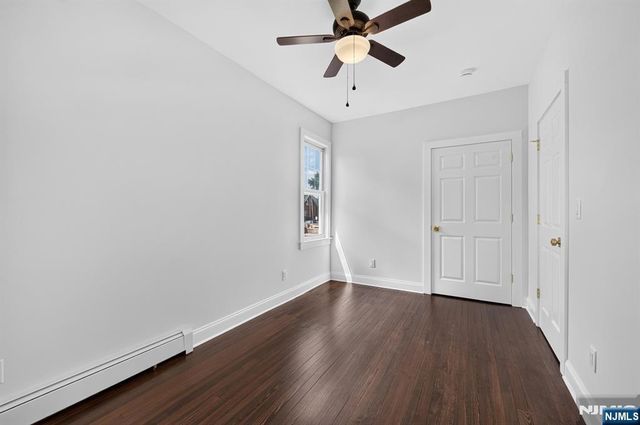 289 Hathaway Street, Wallington, NJ 07057