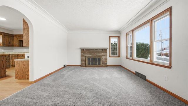 270 Kentucky Drive, Lower Burrell, PA 15068