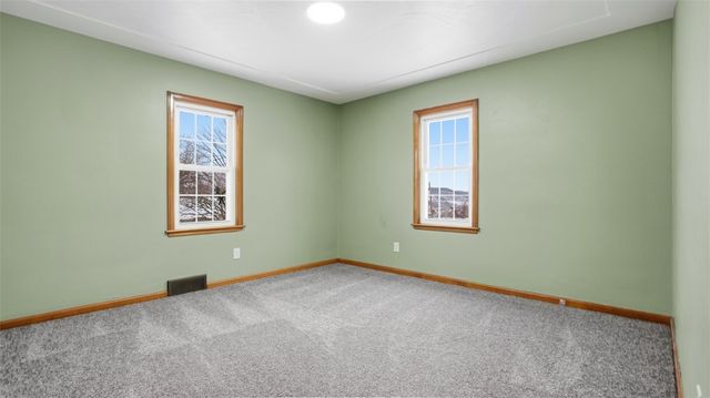 270 Kentucky Drive, Lower Burrell, PA 15068