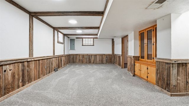 270 Kentucky Drive, Lower Burrell, PA 15068