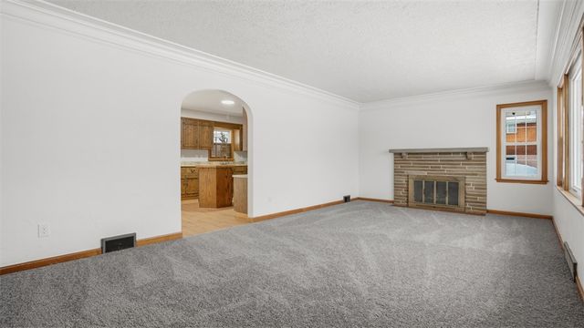 270 Kentucky Drive, Lower Burrell, PA 15068