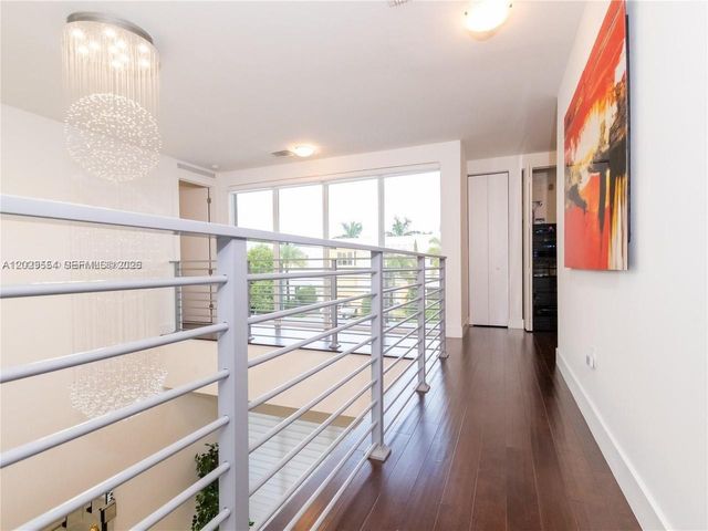 7480 NW 99th Ave, Doral, FL 33178