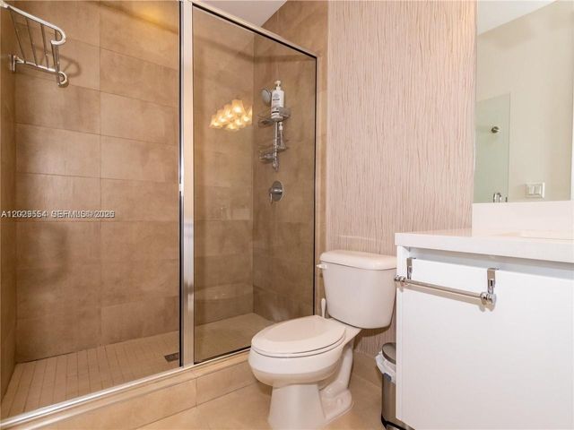 7480 NW 99th Ave, Doral, FL 33178