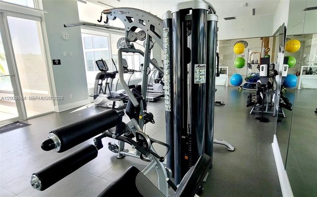 7480 NW 99th Ave, Doral, FL 33178