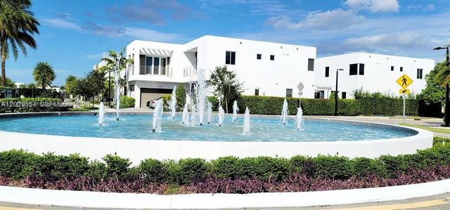 7480 NW 99th Ave, Doral, FL 33178