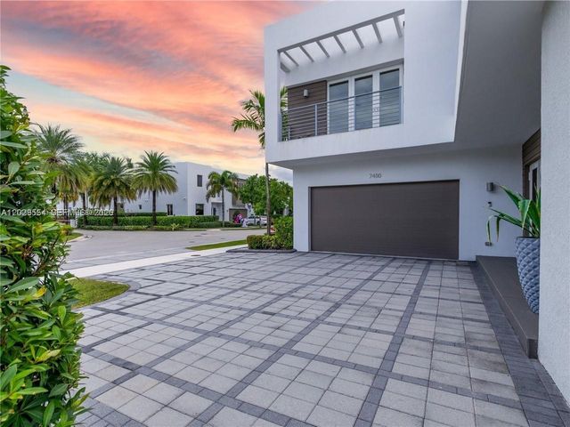 7480 NW 99th Ave, Doral, FL 33178