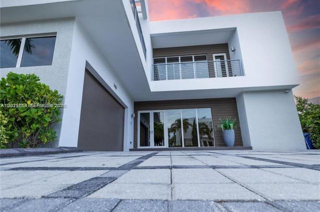 7480 NW 99th Ave, Doral, FL 33178