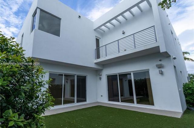 7480 NW 99th Ave, Doral, FL 33178