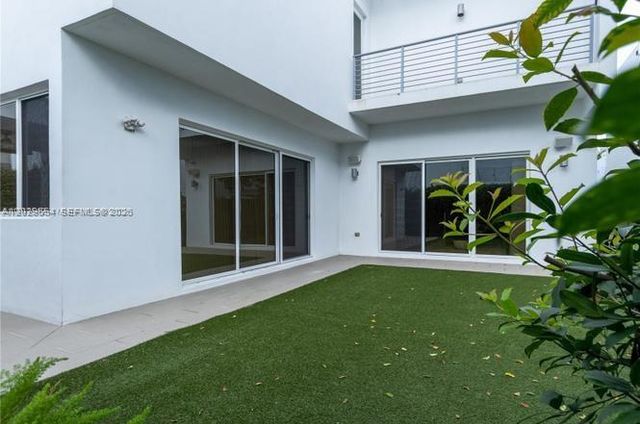 7480 NW 99th Ave, Doral, FL 33178