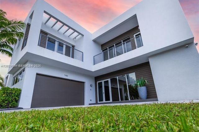 7480 NW 99th Ave, Doral, FL 33178