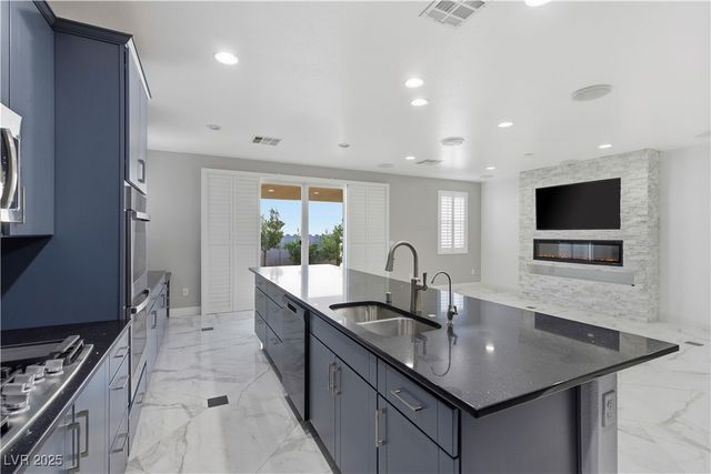 1526 Bryce Canyon Street, Boulder City, NV 89005