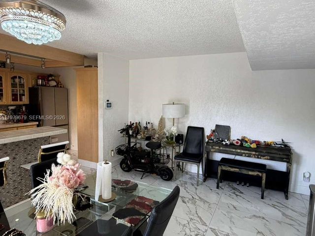 8209 SW 23rd Ct 17C, North Lauderdale, FL 33068