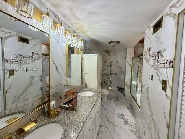 8209 SW 23rd Ct 17C, North Lauderdale, FL 33068