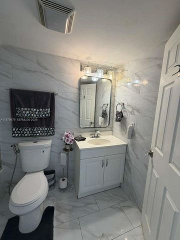 8209 SW 23rd Ct 17C, North Lauderdale, FL 33068