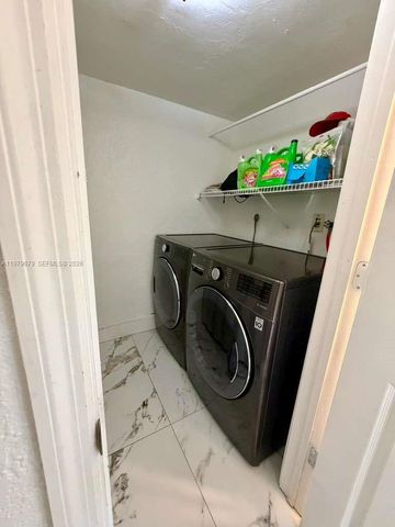 8209 SW 23rd Ct 17C, North Lauderdale, FL 33068