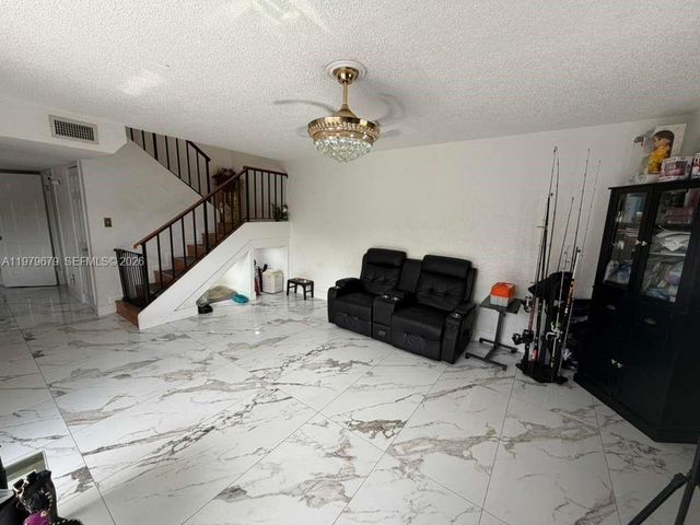 8209 SW 23rd Ct 17C, North Lauderdale, FL 33068