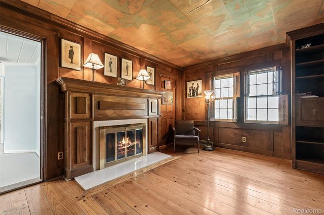 3937 Englewood Court, West Bloomfield Charter Township, MI 48323