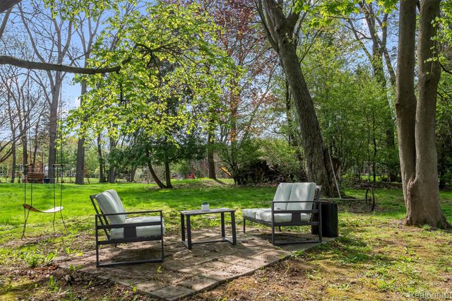 3937 Englewood Court, West Bloomfield Charter Township, MI 48323