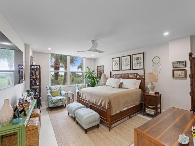 2295 S Ocean Boulevard 314, Palm Beach, FL 33480