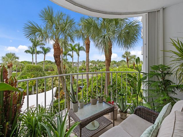 2295 S Ocean Boulevard 314, Palm Beach, FL 33480