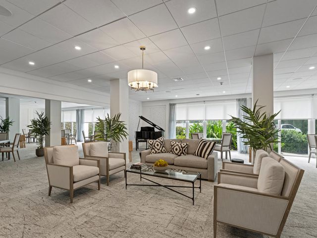 2295 S Ocean Boulevard 314, Palm Beach, FL 33480