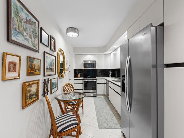 2295 S Ocean Boulevard 314, Palm Beach, FL 33480