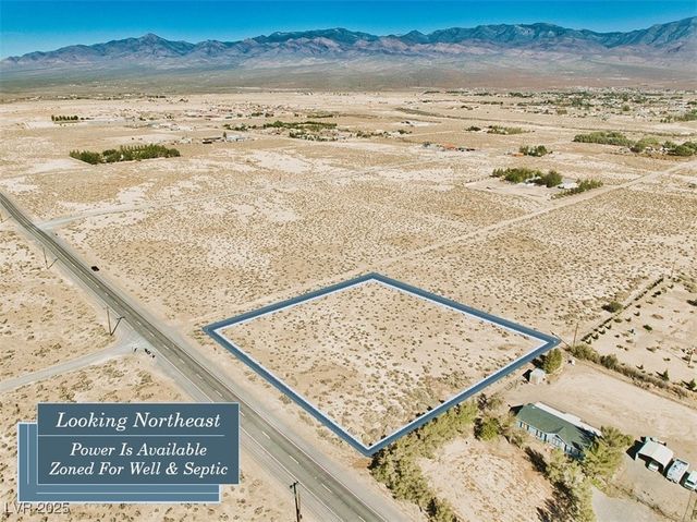 1971 West Bluebird Avenue, Pahrump, NV 89060