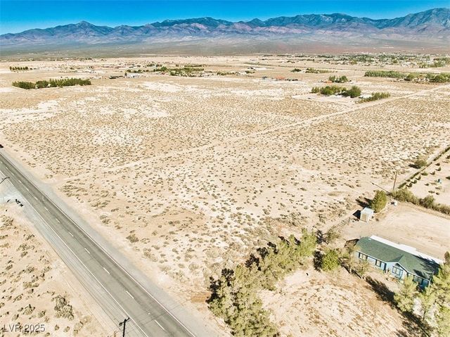 1971 West Bluebird Avenue, Pahrump, NV 89060