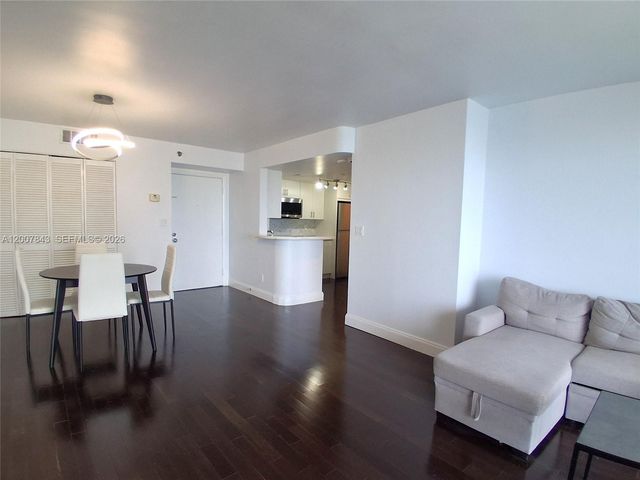 770 Claughton Island Dr 2011, Miami, FL 33131