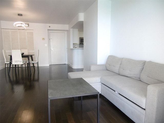 770 Claughton Island Dr 2011, Miami, FL 33131