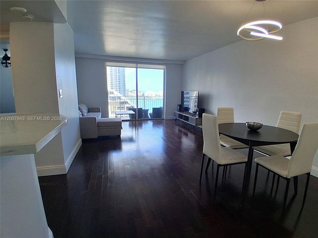 770 Claughton Island Dr 2011, Miami, FL 33131