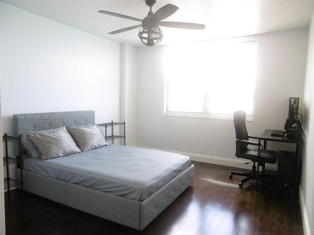 770 Claughton Island Dr 2011, Miami, FL 33131