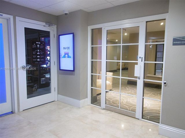 770 Claughton Island Dr 2011, Miami, FL 33131